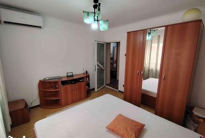 Apartament cu 3 camere decomandat în Micro 11 - 9