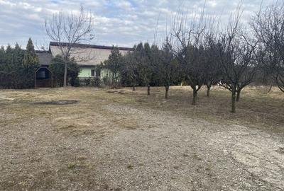 Teren de 1255 mp, în Vernești - 2