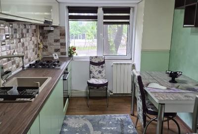 Apartament cu 3 camere decomandat, mobilat în Casa de Cultură - 2