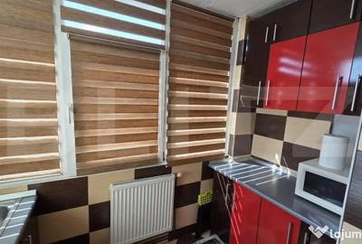 Apartament cu 3 camere decomandat, mobilat în Central - 8