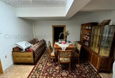 Casă cu 12 camere cu Teren 405 Mp în Central - 4