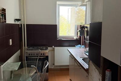 Apartament cu 3 camere decomandat în Central - 3