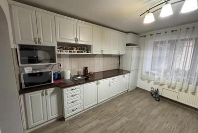 Casă cu Teren 648 Mp în Central