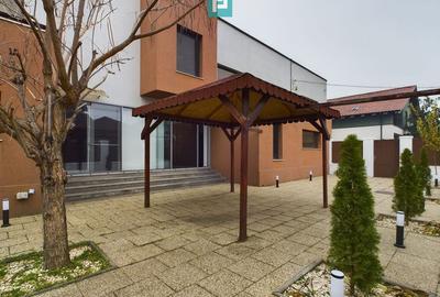 Casă cu 5 camere cu Teren 997 Mp în Dumbrăvița