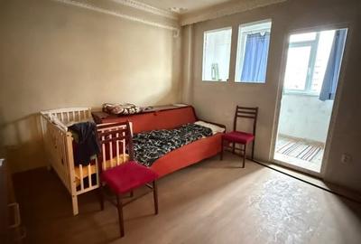 Apartament cu 3 camere decomandat în Micro 20 - 3