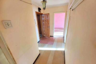 Apartament cu 2 camere decomandat în Energiei