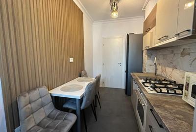 Apartament cu 2 camere, mobilat în Decebal - 5