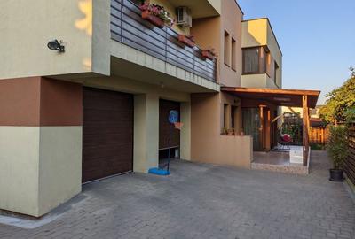 Casă cu 4 camere în Florești