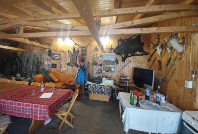 Casa deosebita, doua corpuri, 7 camere, 3 bucatarii, curte 1282 mp, Rasnov. - 3