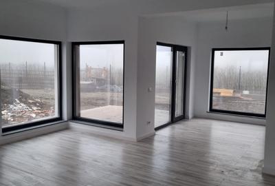 Casă individuală cu 4 camere cu Canalizare în Miroslava - 1