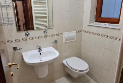 Casă cu 5 camere cu Canalizare în Central - 8