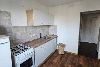 Apartament cu 2 camere decomandat în Planete - 3