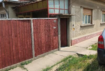Casă cu 2 camere cu Teren 220 Mp în Central - 2