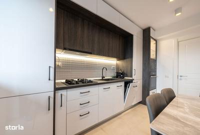 Apartament cu 3 camere decomandat, mobilat în Tractorul - 16