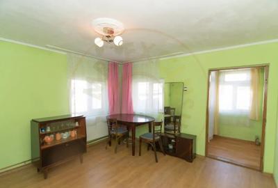 Casă cu 2 camere cu Canalizare în Central - 3