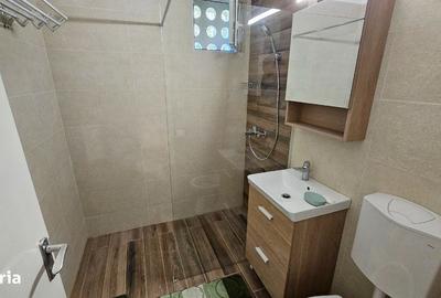 Apartament cu 2 camere decomandat în Cornișa - 2