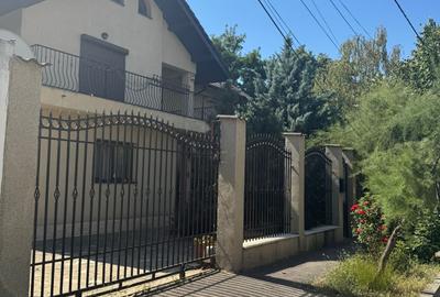 Vila P+E+M, 350 MP, 8 Camere, Terase 45 mp, zona Lac Straulesti,  langa Padure - 1