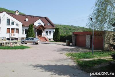 Casă în Topoloveni - 10