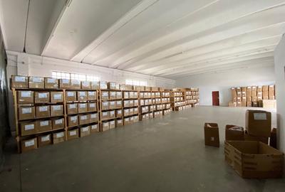 Hala 700mp  - 1040 mp cu spatiu de birouri zona de S - 3