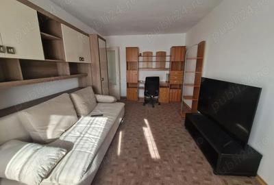 Apartament cu 3 camere decomandat în Nufărul - 5