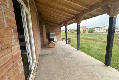 Casa la ro?u 3 camere, 144 mp, 584 mp teren, zona Cionchest - 3