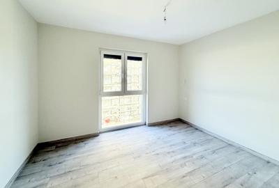 Apartament cu 3 camere decomandat în UTA - 8