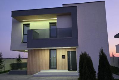 Casă individuală cu 4 camere cu Canalizare în Domnești