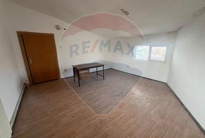 De inchiriat Hala si Birouri Str. Apateului, Centura Oradea - 11