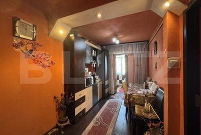 Apartament cu 3 camere, decomandat, zona Mall - 2