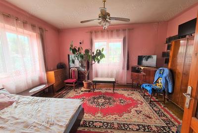 Casă cu 3 camere în Florești - 7