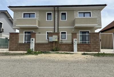 Casă cu 4 camere în Moșnița Nouă