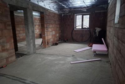 Casă cu 4 camere în Fălticeni - 13