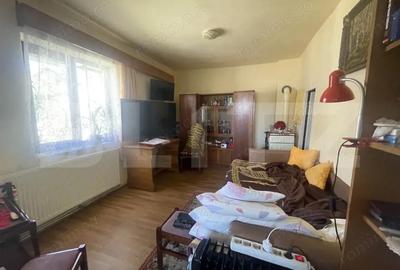 Casă cu Teren 664 Mp în Central - 2