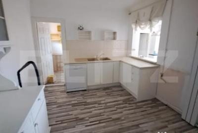 Apartament cu 3 camere semidecomandat, mobilat în Central - 4