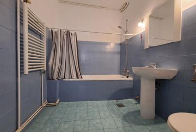 Apartament cu 3 camere în Central - 9