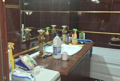 Apartament cu 7 camere semidecomandat în Mărășești - 2