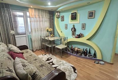 Apartament cu 4 camere semidecomandat în Micro 38 - 2