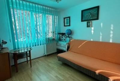 Apartament -3 camere -decomandat-Zona Rahova - 2