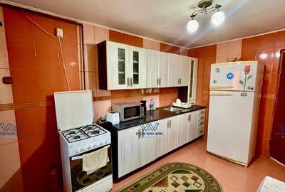 DE VANZARE - Casa in Bascov - 8