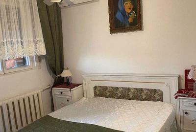 Apartament cu 3 camere decomandat în Nufărul - 7