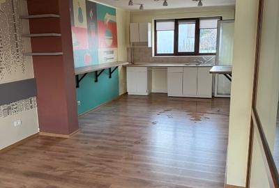 Casă individuală cu 15 camere cu Canalizare în Floreasca - 2