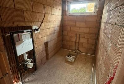 Casă individuală cu 4 camere cu Teren 350 Mp în Periferie - 11