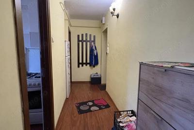 Apartament 2 camere, Zona Centrala, Etajul 2/3 - 5