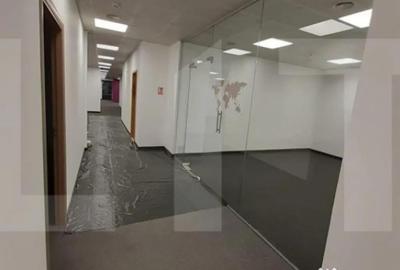 Spațiu comercial, de 873 mp, în Central - 6