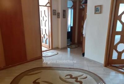 Apartament cu 3 camere decomandat în Central - 9