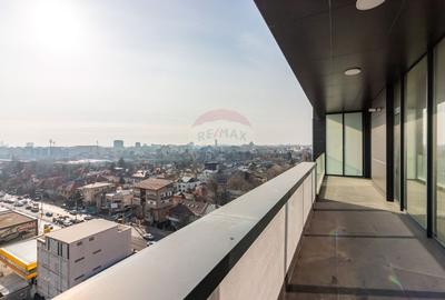 Penthouse cu 5 camere decomandat în Barbu Văcărescu