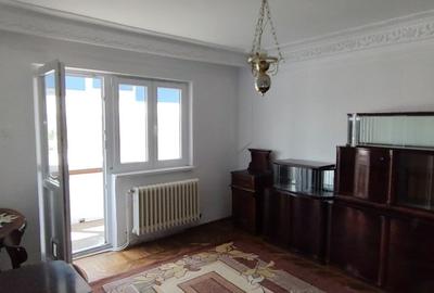 Apartament cu 2 camere decomandat în Central - 1