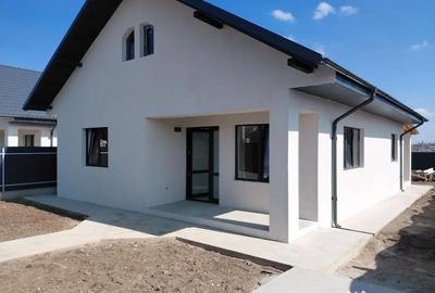 Casă cu 3 camere cu Teren 420 Mp în Șendreni - 4