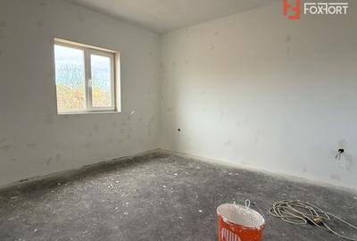 Duplex cu 3 camere cu Canalizare în Beregsău Mare - 11