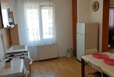 Chirie, 2 camere, mobilat, utilat, Transilvaniei. 300 E. Comision 0 - 9